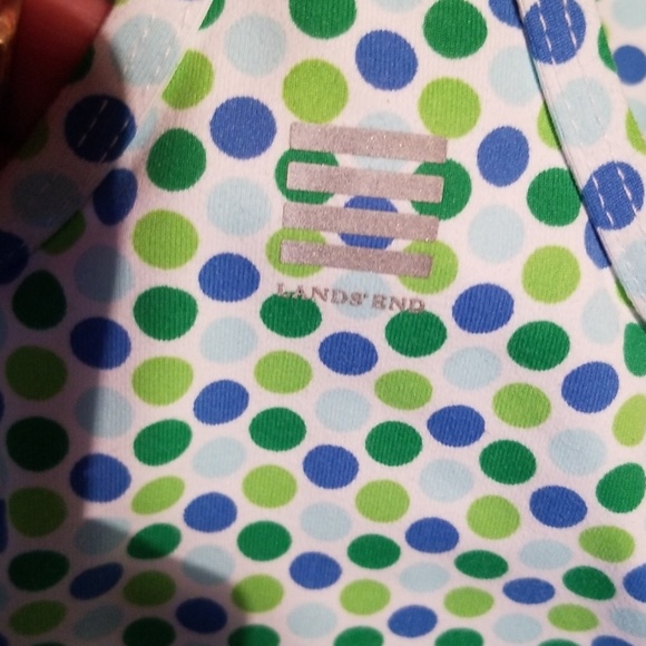 Lands end work out top med - Picture 3 of 6